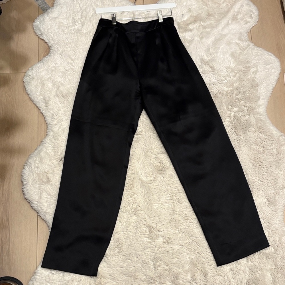 Cinq à Sept Black trouser fit/Wide Leg Pants